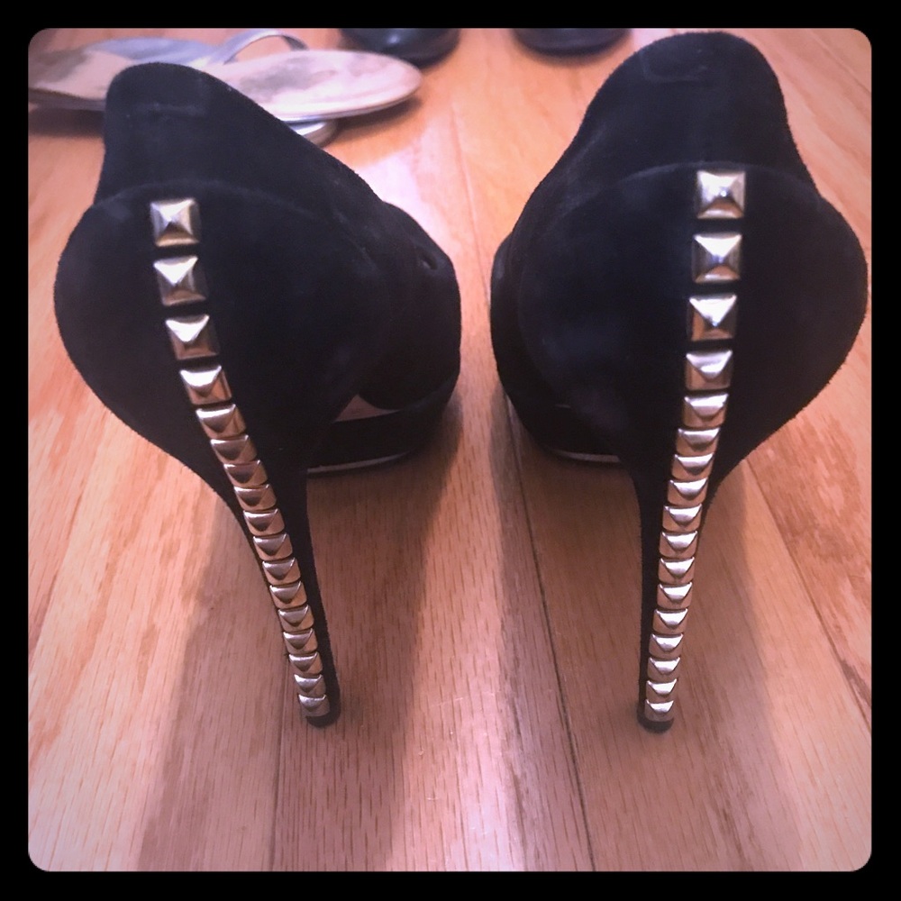 Vince Camuto platform pumps 7.5 studded